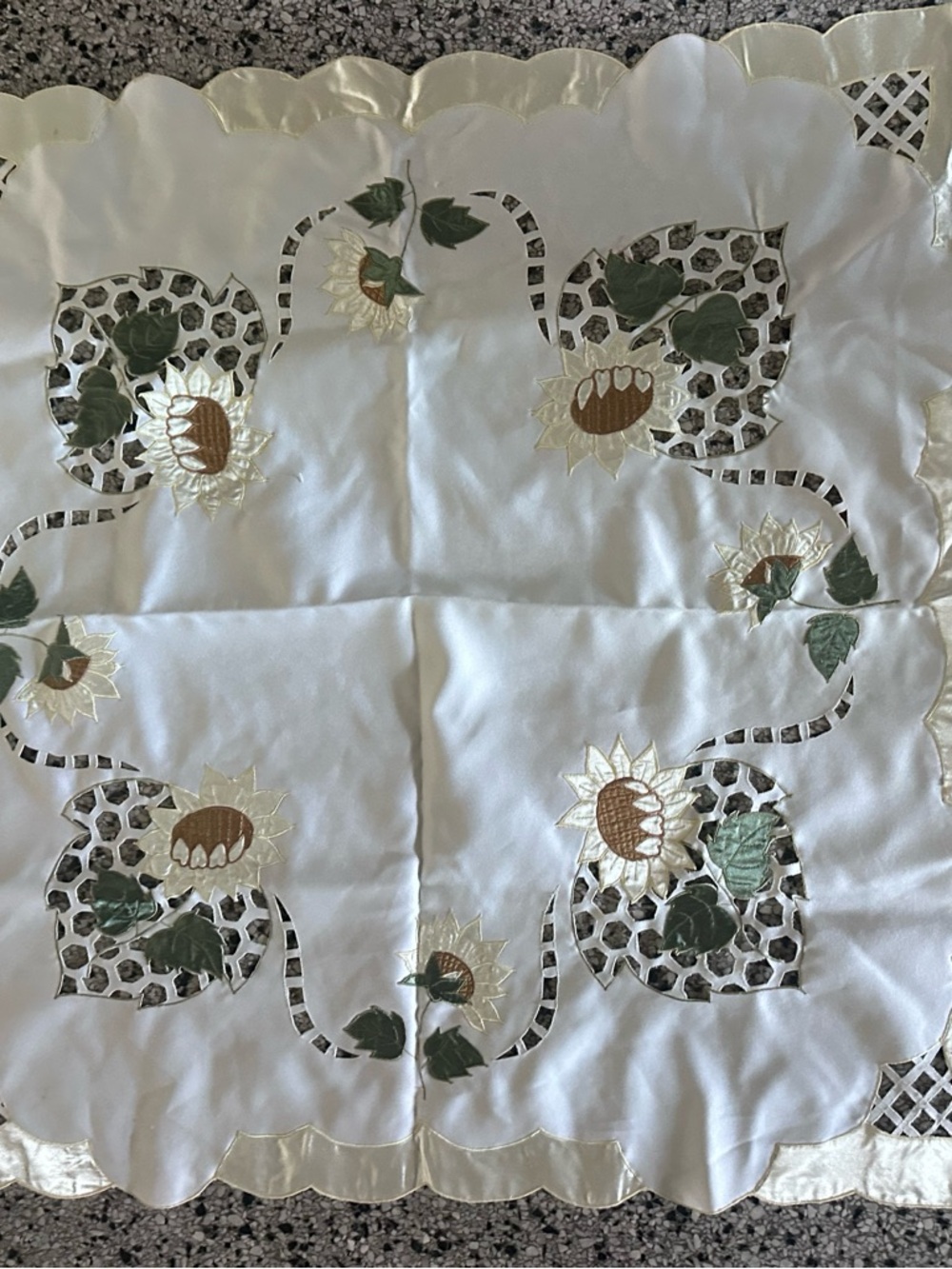 Hand-Embroidered Sunflower Table Topper - Cream & Green